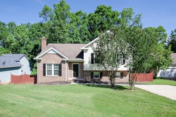 12504 Agate Ln Pineville, NC 28134